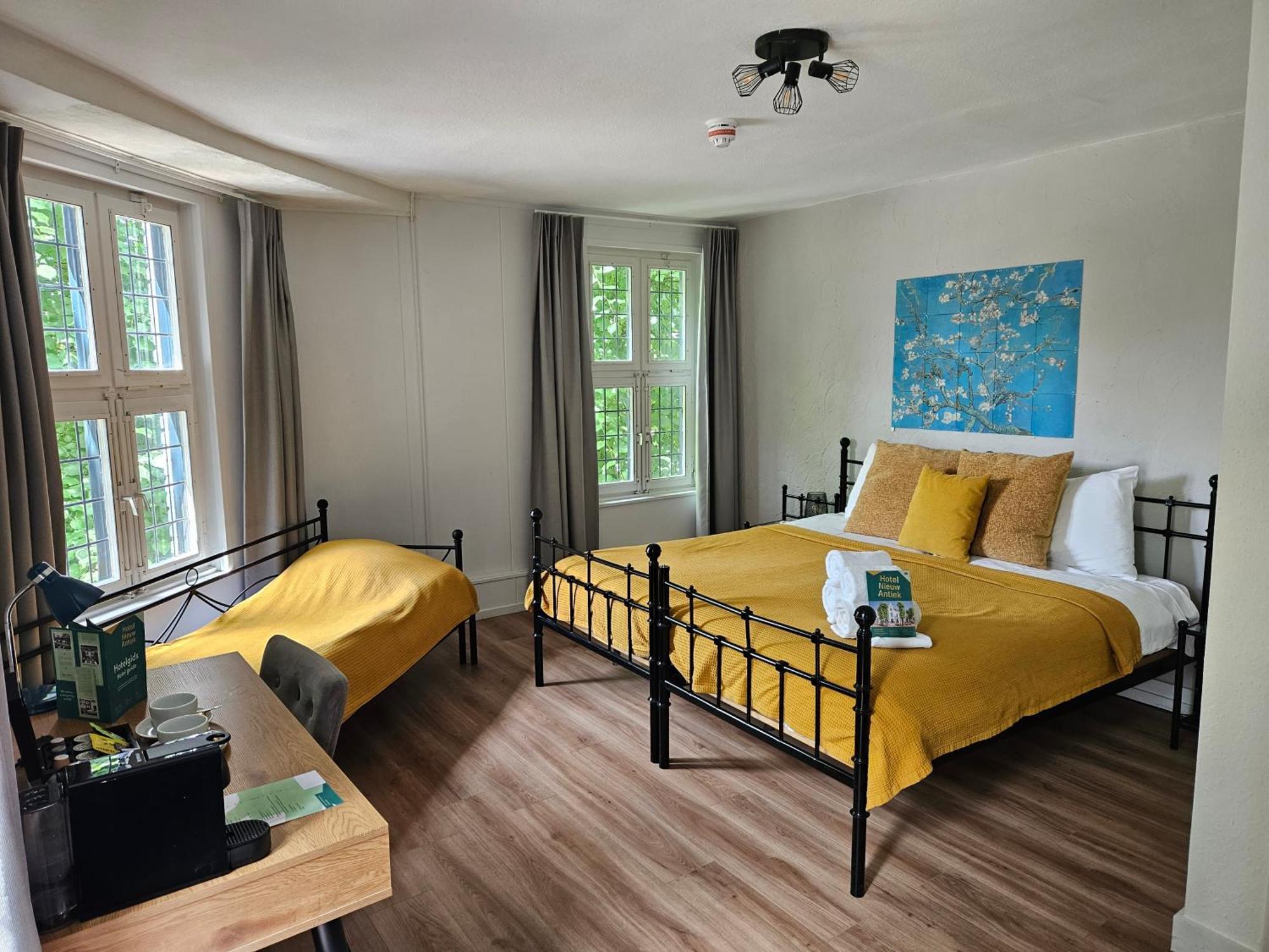 Hotel Nieuw Antiek Helden Habitación foto